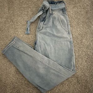 Arizona hi-rise mom jeans